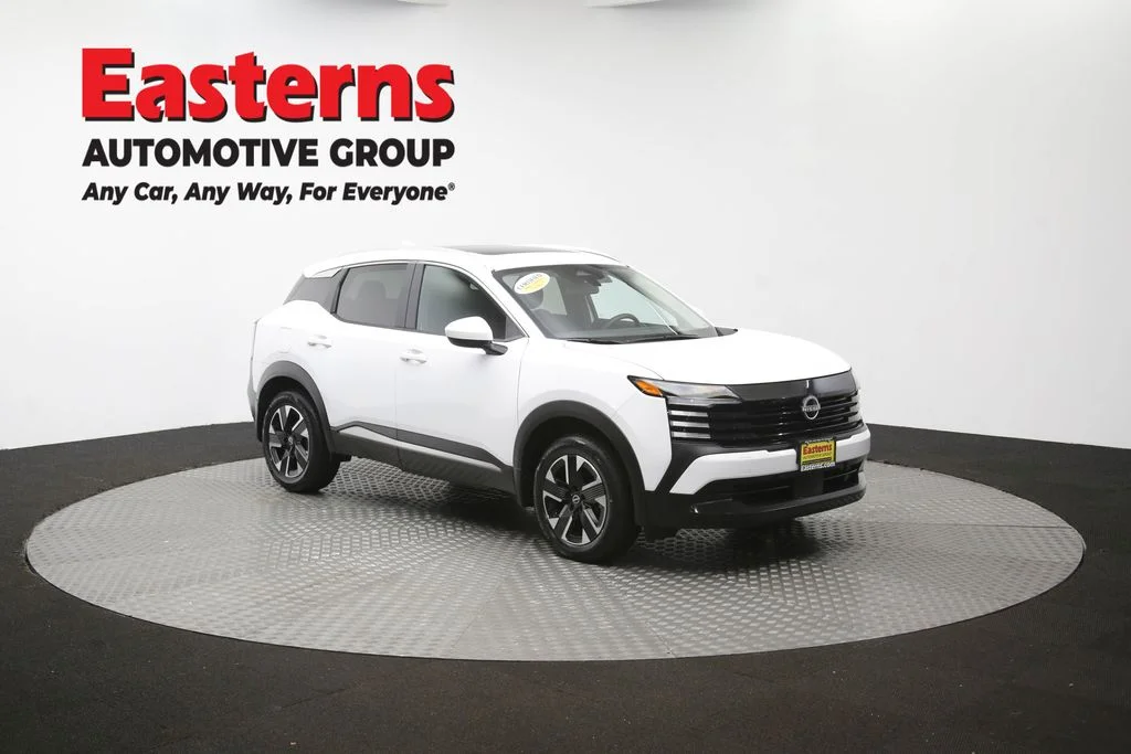 Used 2025 White Nissan SV image 51