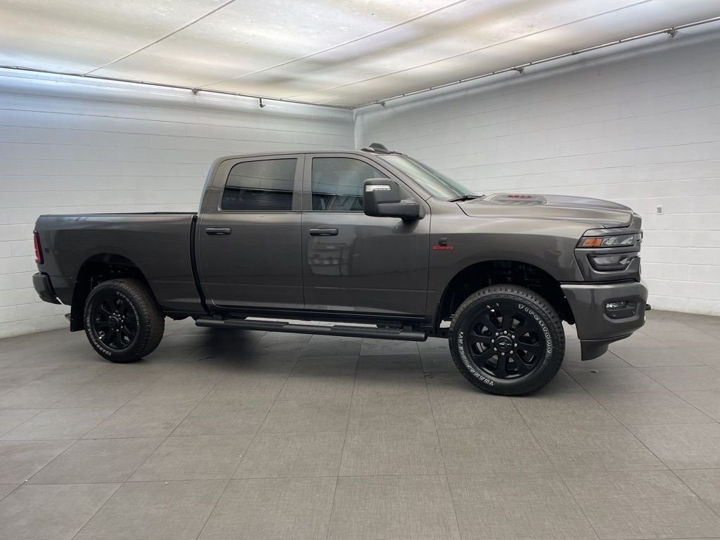 New 2026 Granite Crystal Metallic Clearcoat RAM Black Express image 2