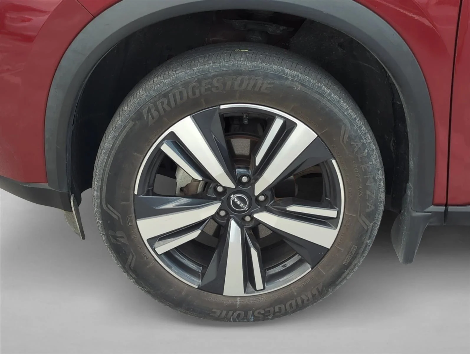 Used 2023 Scarlet Ember Tintcoat Nissan SL image 6