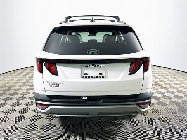 New 2026 White Hyundai SEL image 4