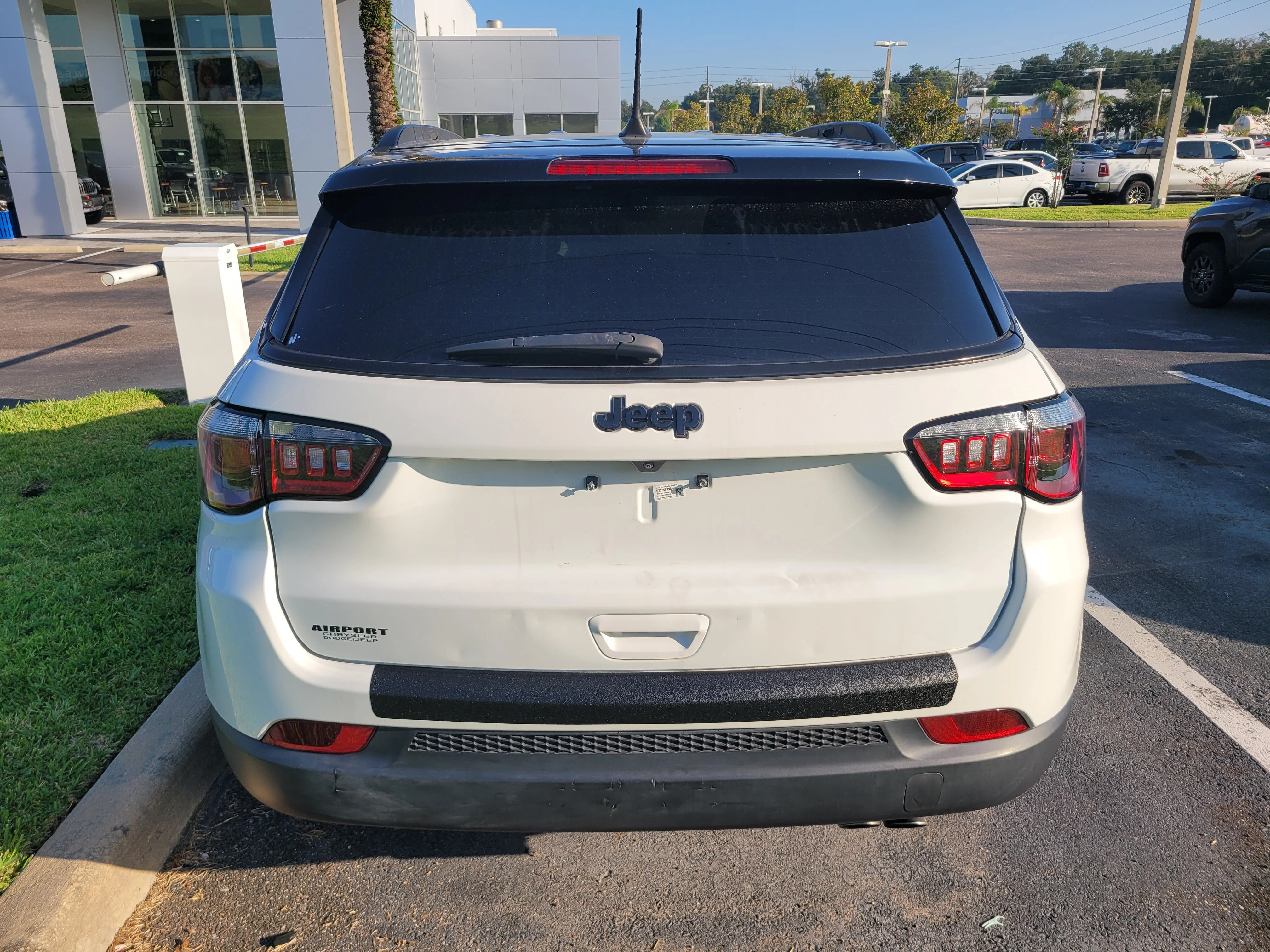 Used 2022 Bright White Clearcoat Jeep Altitude image 5