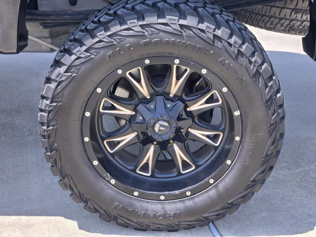 Used 2014 Black Ford Lariat image 10