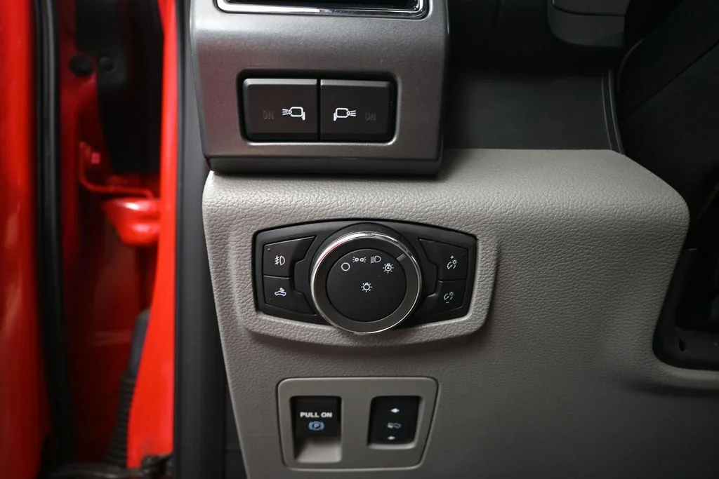 Used 2020 Red Ford XLT image 23