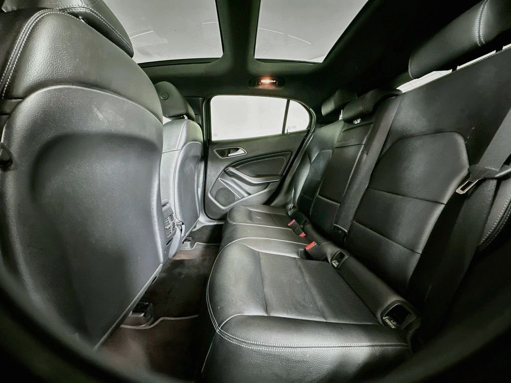Certified Used 2020 Black Mercedes-Benz GLA 250 image 21