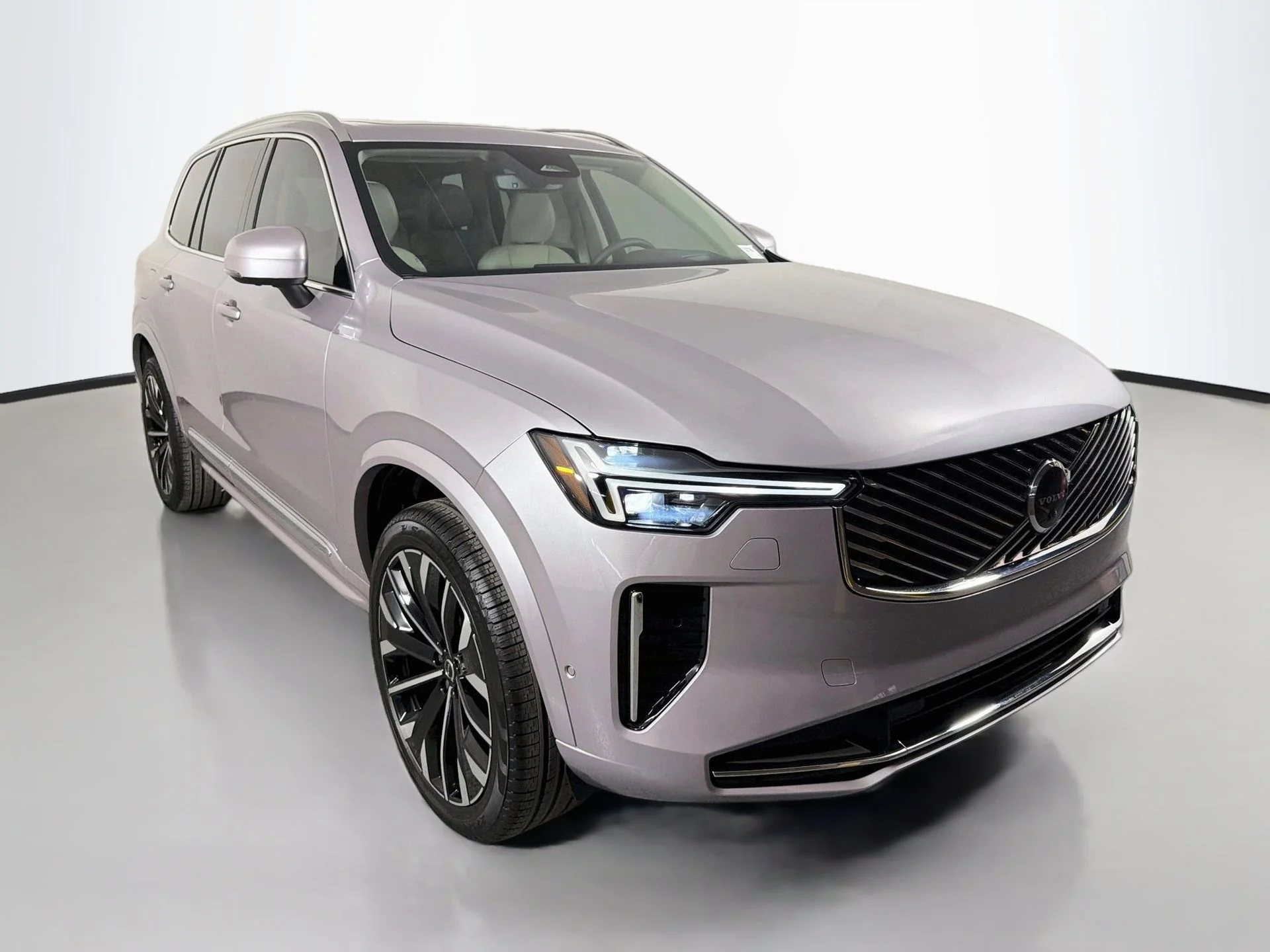New 2026 Aurora Silver Volvo Ultra image 3