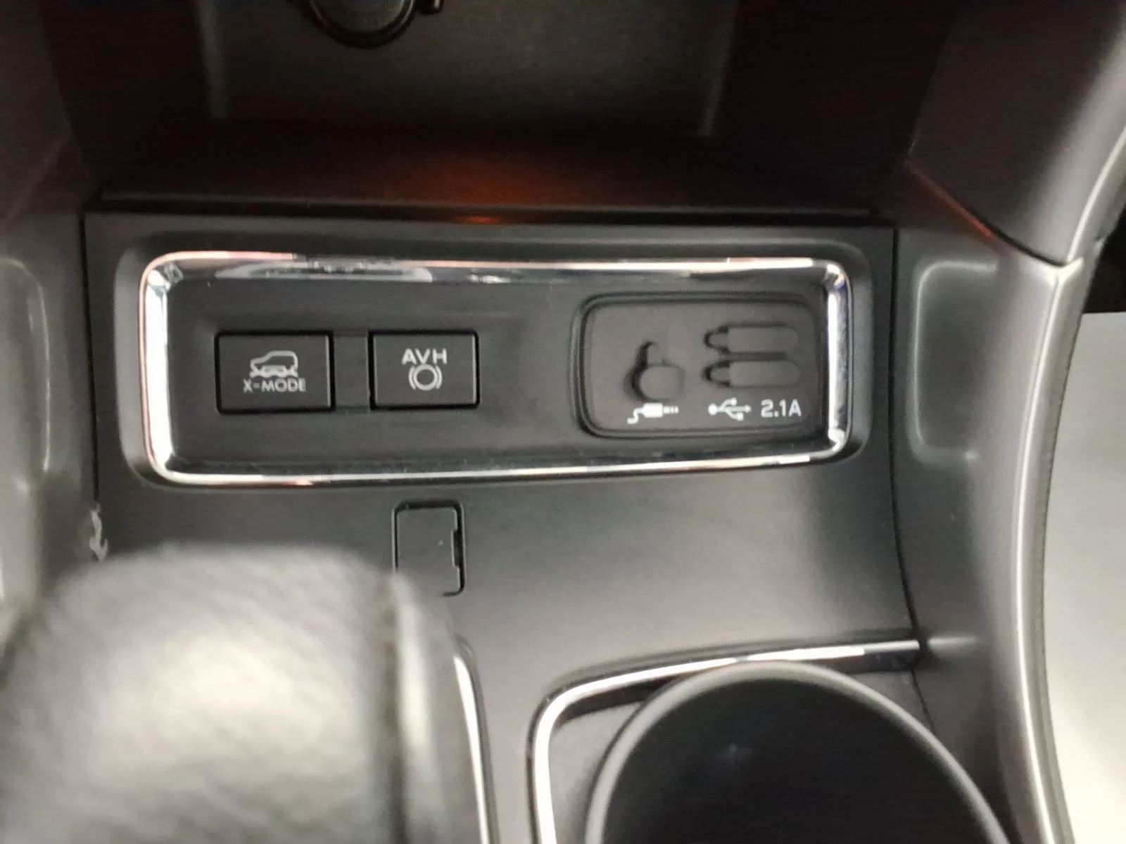 Used 2022 Brilliant Bronze Metallic Subaru Limited image 29