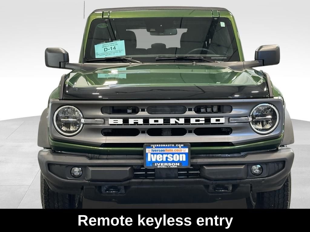 2022 Ford Bronco Big Bend photo 2