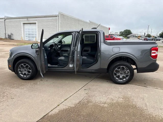 Used 2025 Gray Ford XLT image 16