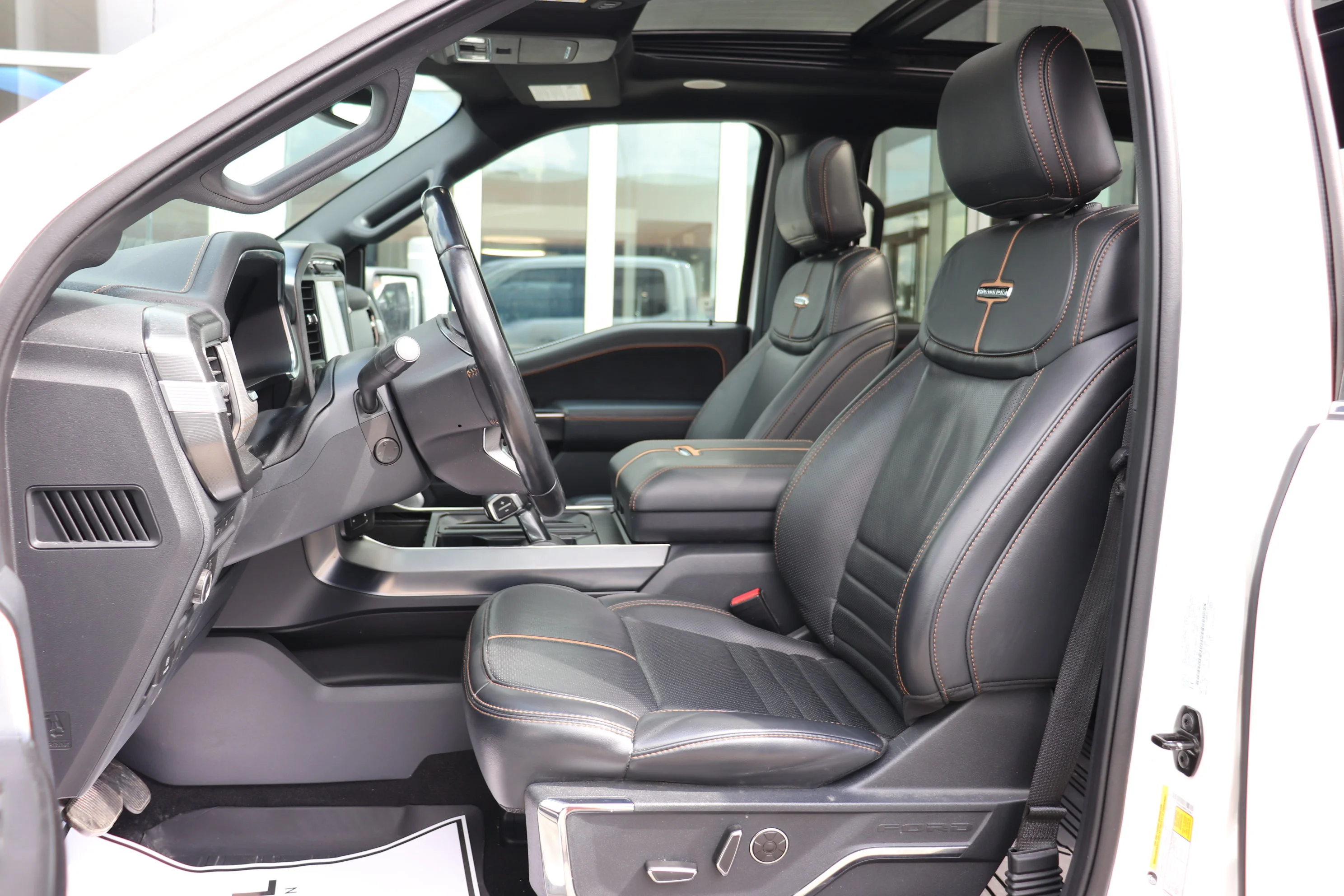 Used 2022  Ford XL 4WD SuperCrew 5.5