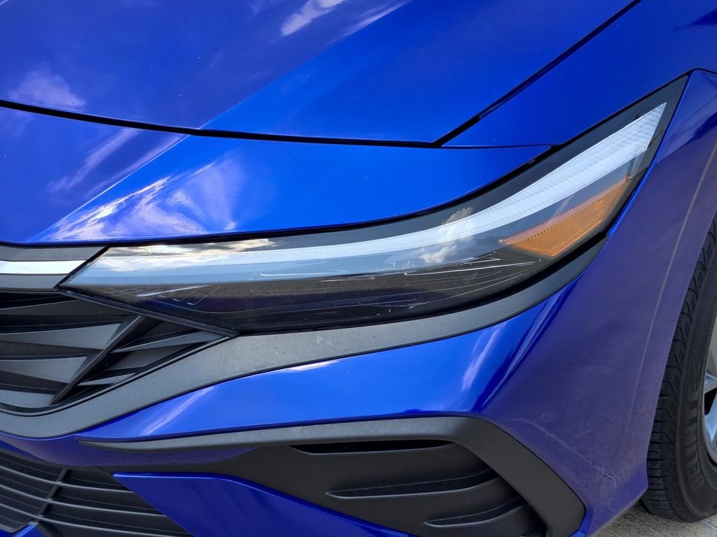Used 2024 Blue Hyundai SEL image 5