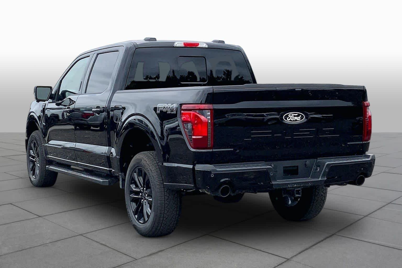 New 2026 Agate Black Metallic Ford XLT image 11