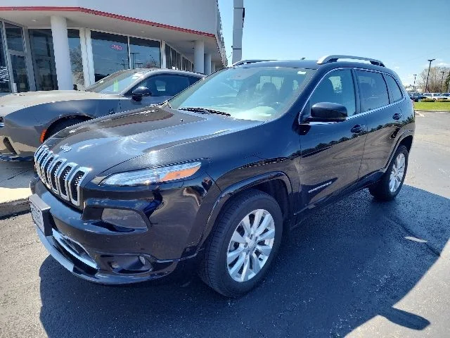 2017 Jeep Cherokee Overland