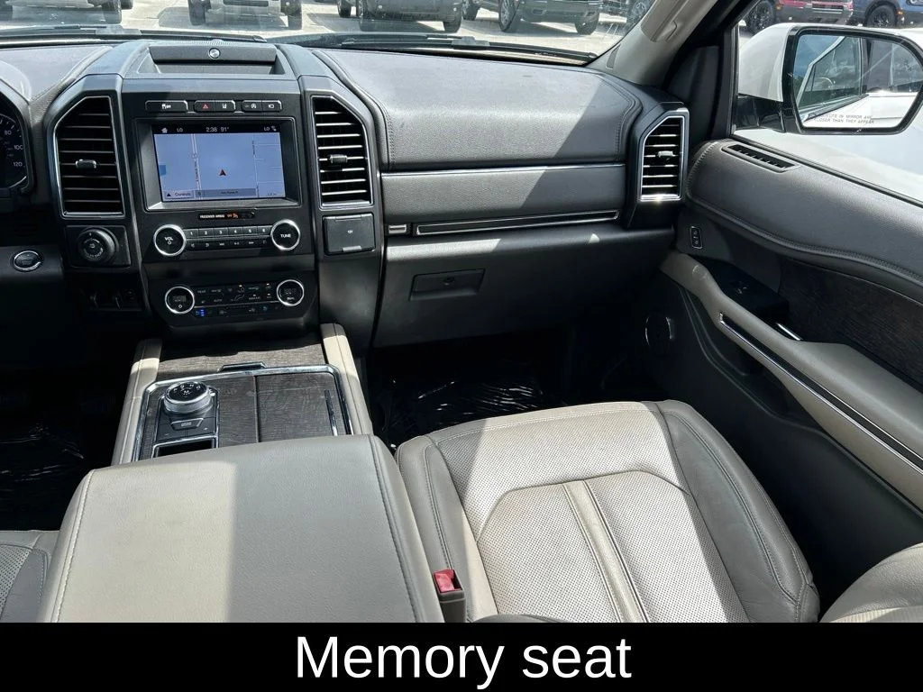 Used 2019 White Platinum Clearcoat Metallic Ford Limited image 11