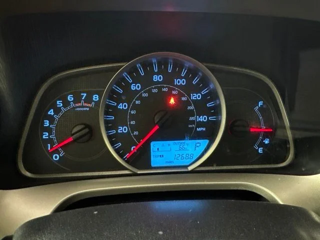 Used 2013 Barcelona Red Metallic Toyota XLE image 17