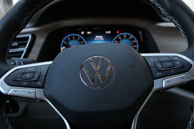2026 Volkswagen Atlas SE w/Tech - Photo 16