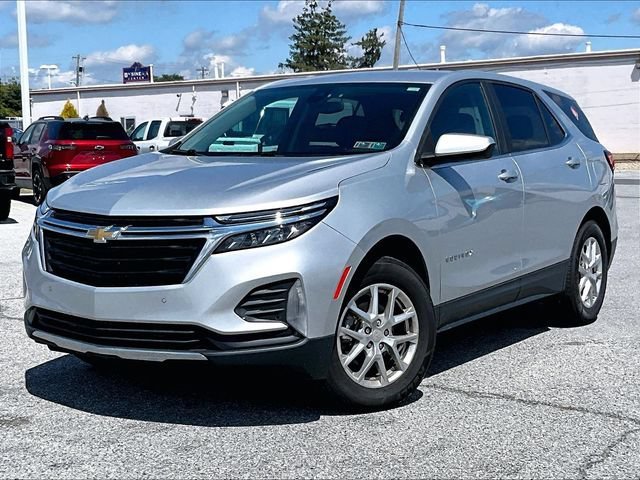Used 2022 SILVER ICE METALLIC Chevrolet LT image 2