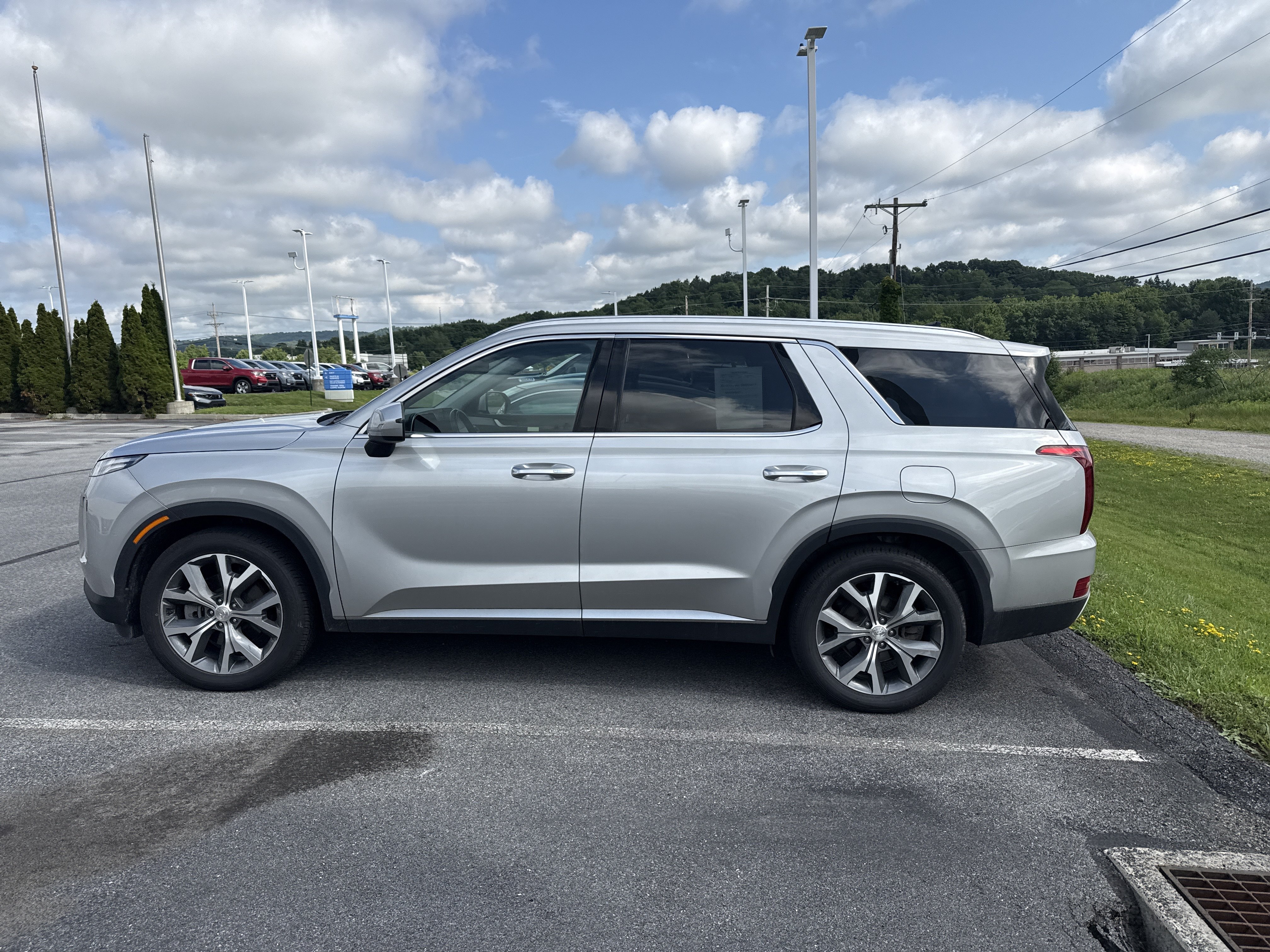 Certified Used 2021 Typhoon Silver Hyundai SEL image 6