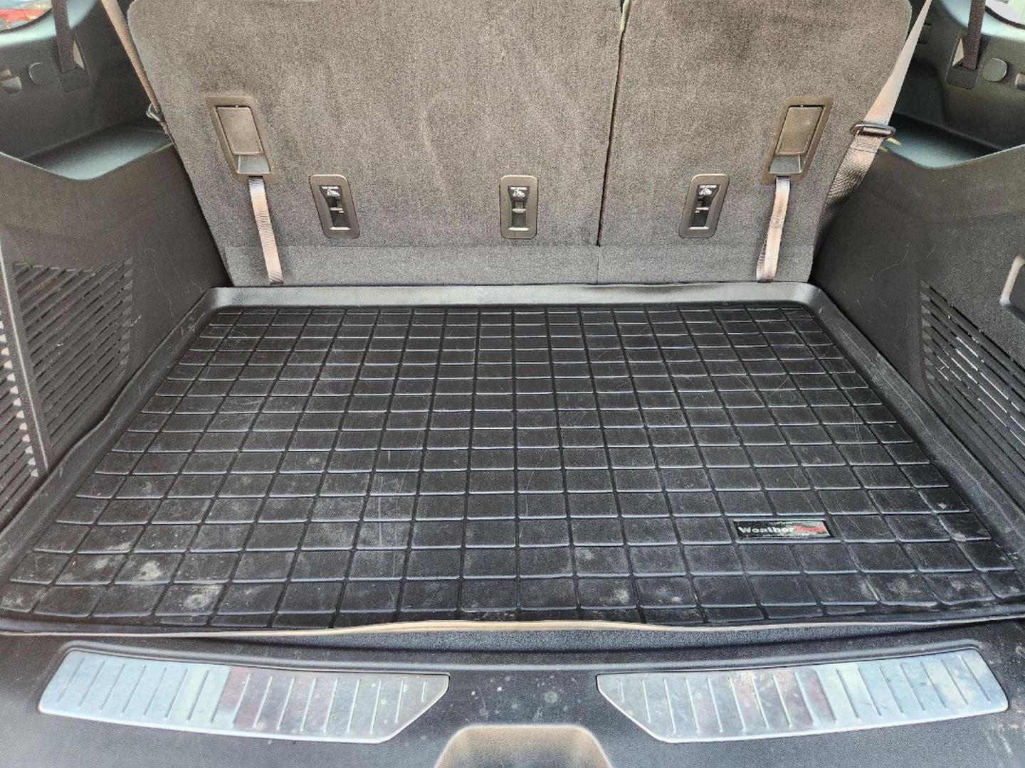 2021 Chevrolet Suburban photo 34 of 34