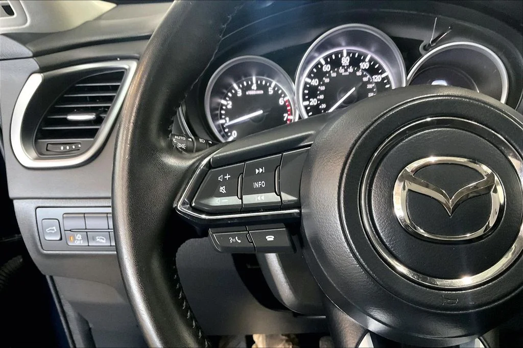 Used 2023 Blue Mazda Touring image 18