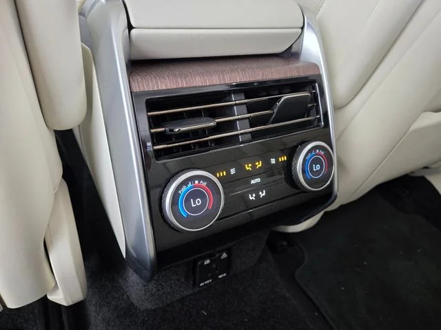 2023 Land Rover Range Rover SE - Photo 13
