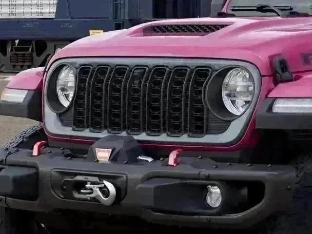 New 2026 Tuscadero Pearl-Coat Exterior Paint Jeep Rubicon image 19