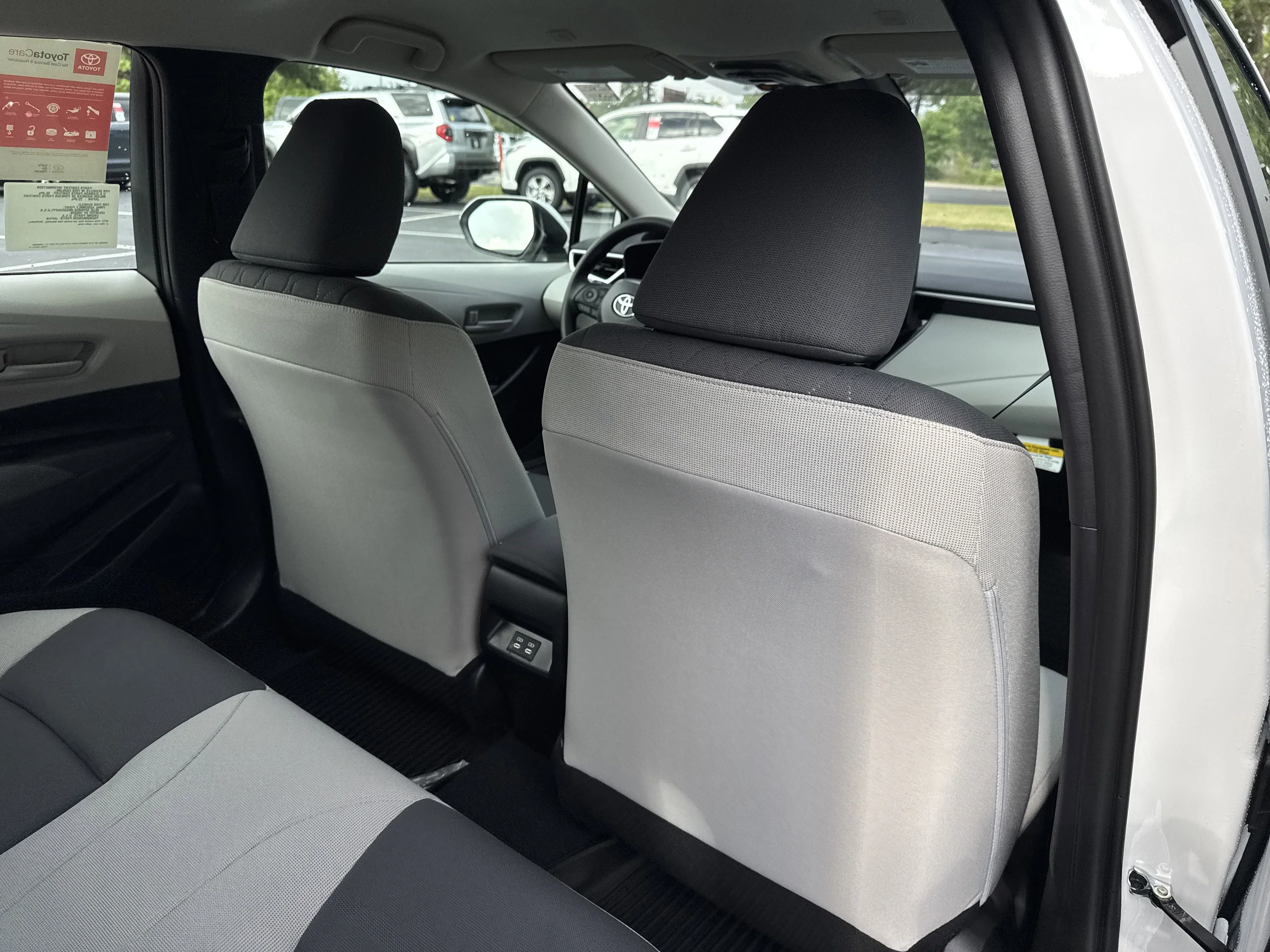 Used 2025  Toyota  image 29