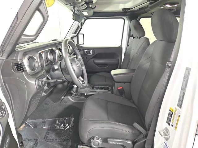 Used 2022 White Jeep Unlimited Willys image 16