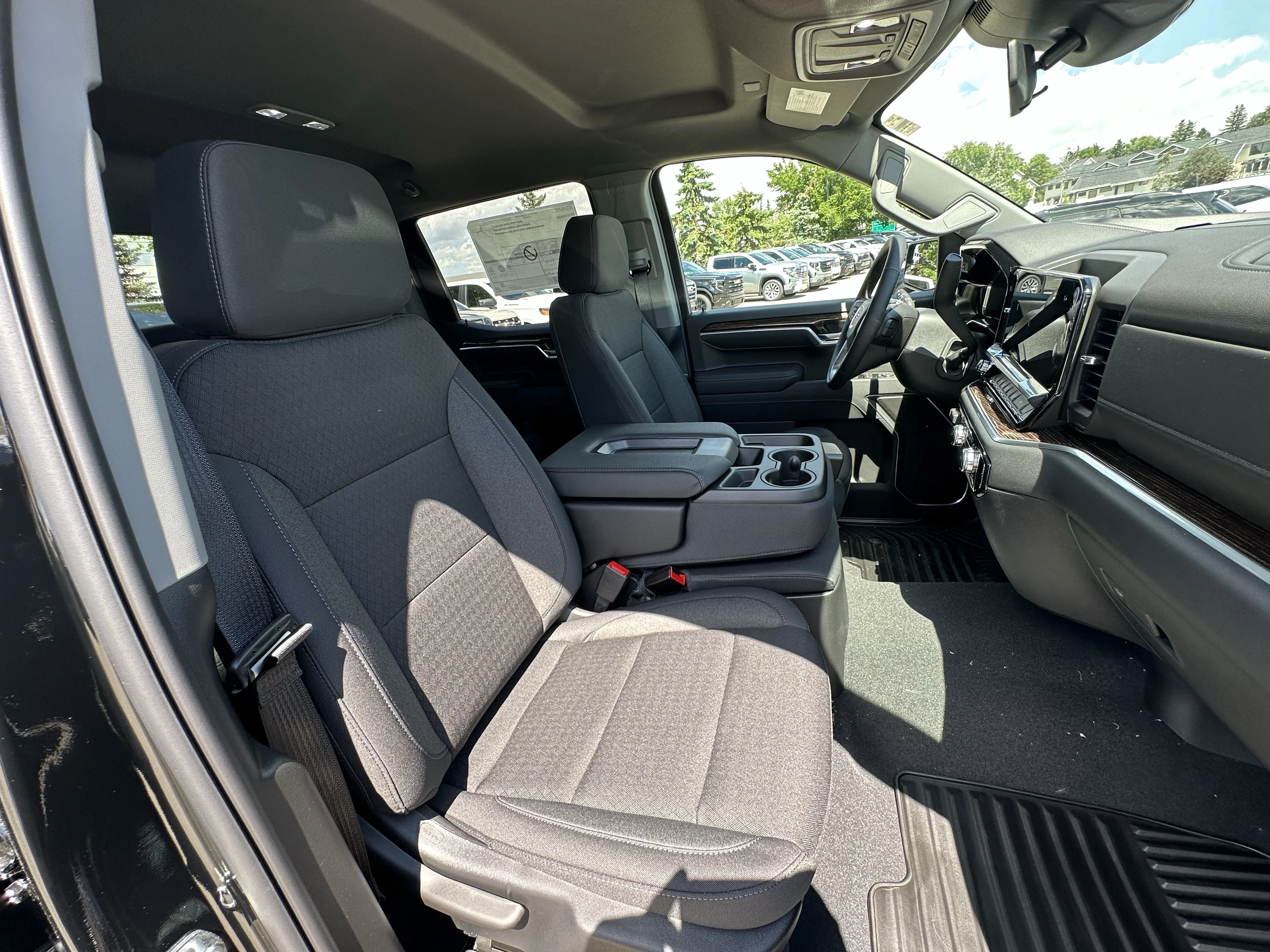 New 2026 Onyx Black GMC Elevation image 17