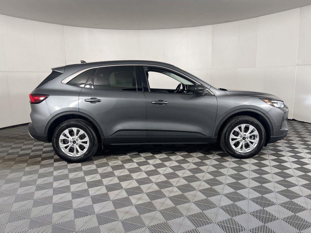 Used 2023 Gray Metallic Ford Active image 8