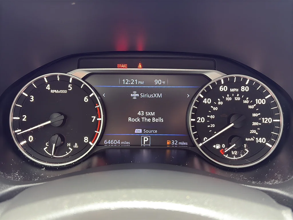 Used 2024 WHITE Nissan  image 24