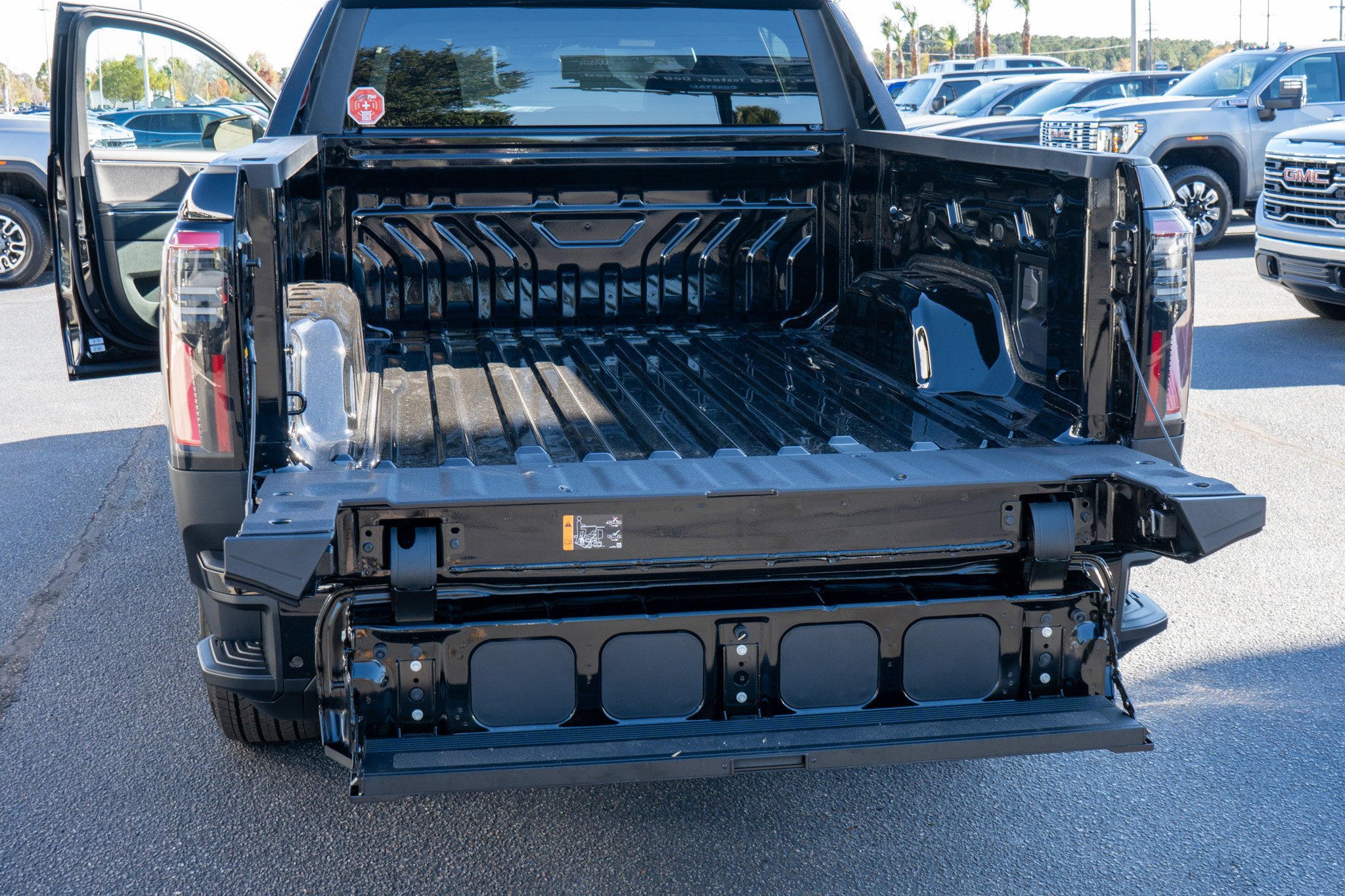 2026 GMC Sierra EV Elevation - Photo 20