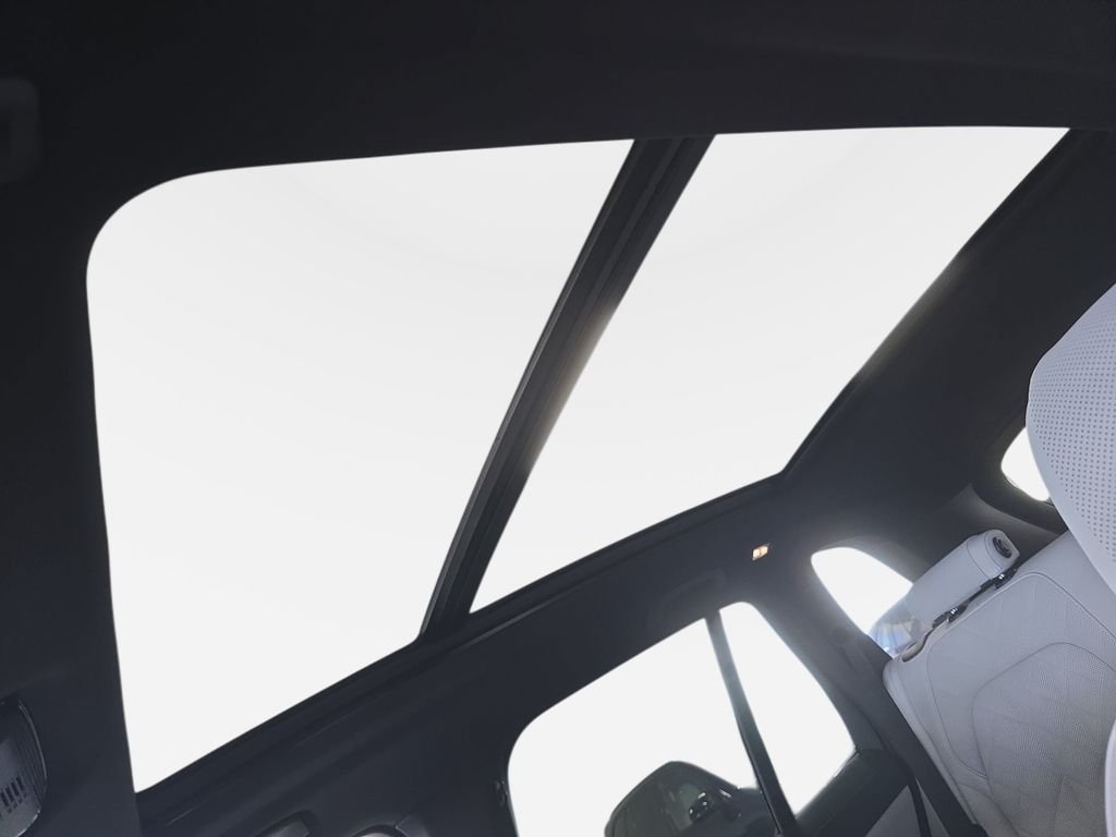 New 2026 Dravit Grey Metallic BMW sDrive40i image 16