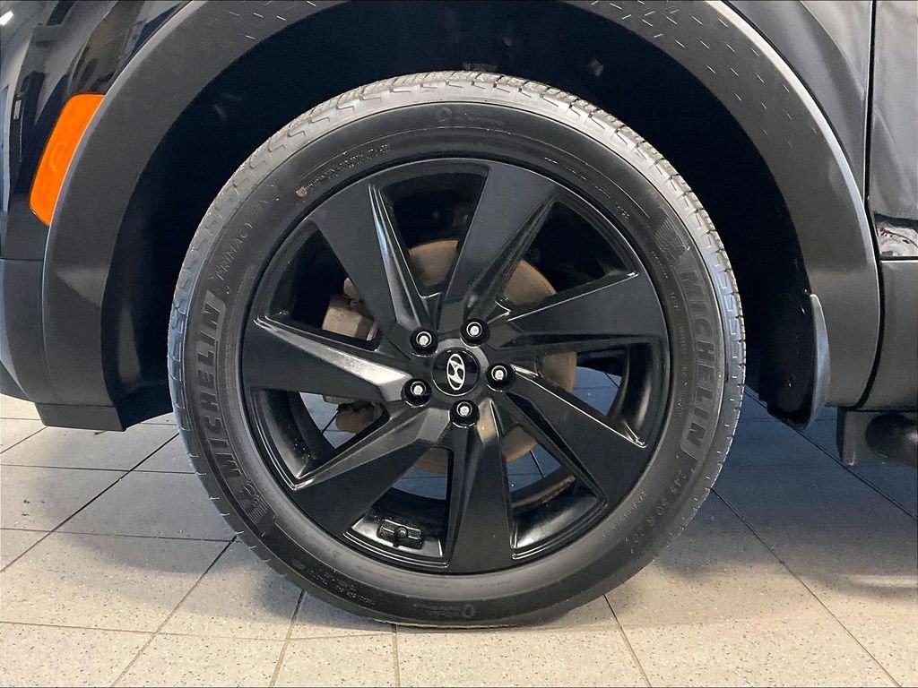 Used 2023 Black Hyundai NIGHT image 7