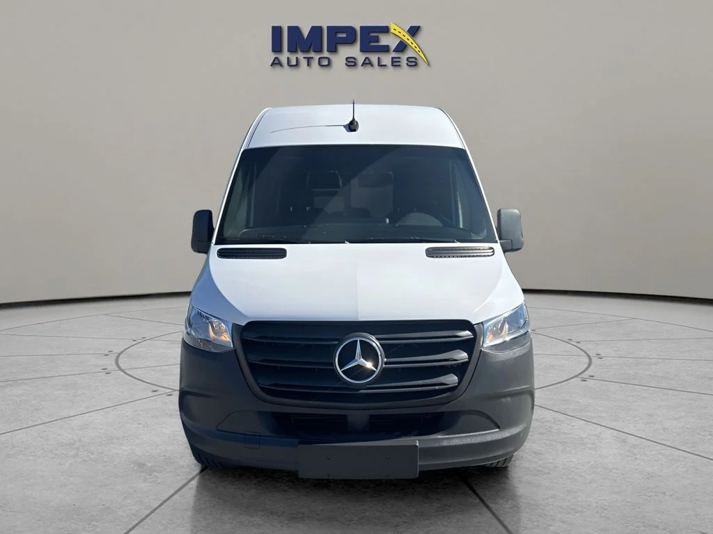 Used 2022 White Mercedes-Benz Passenger 144 WB image 8
