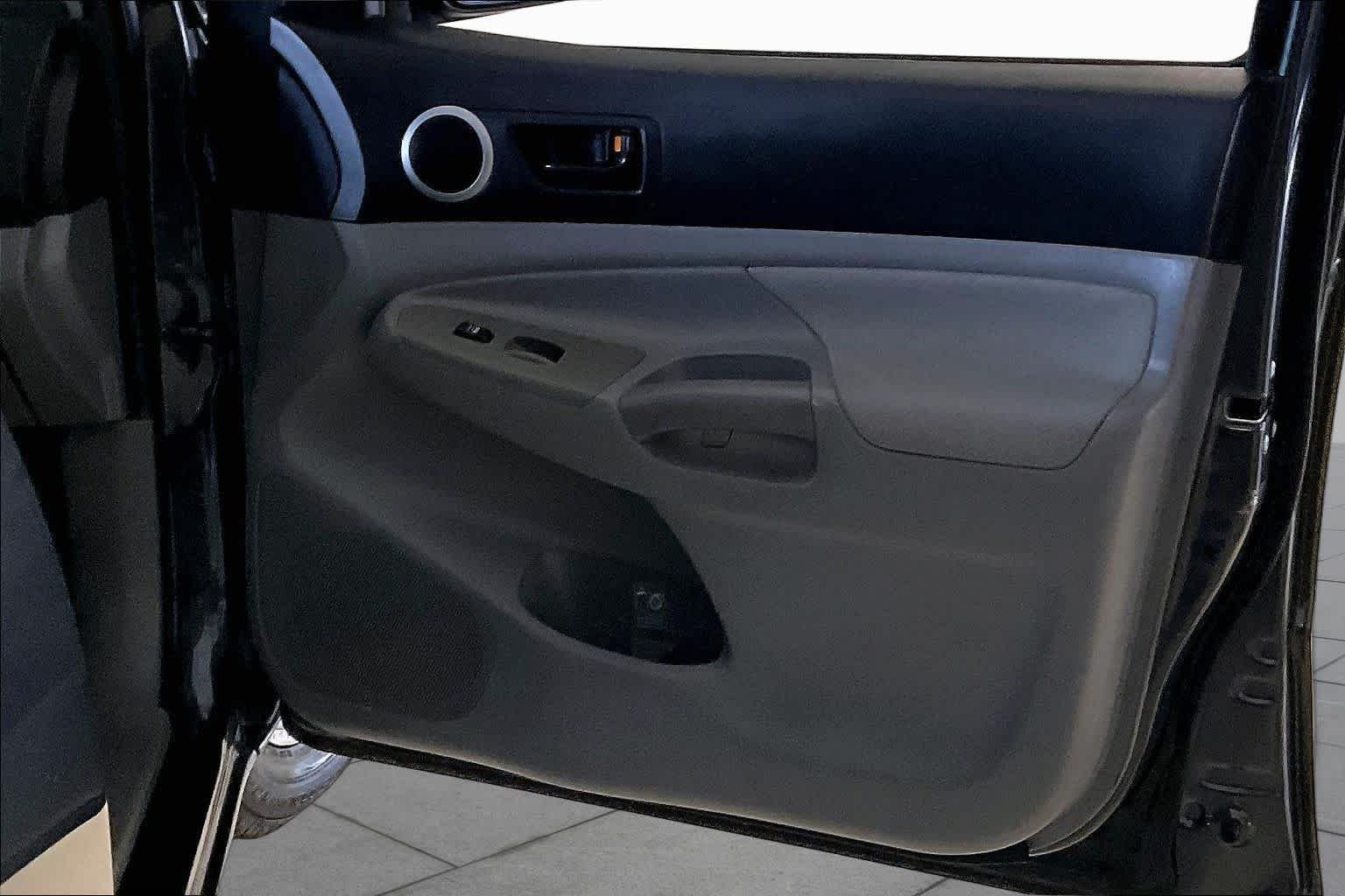 Used 2010 Magnetic Gray Metallic Toyota  image 19