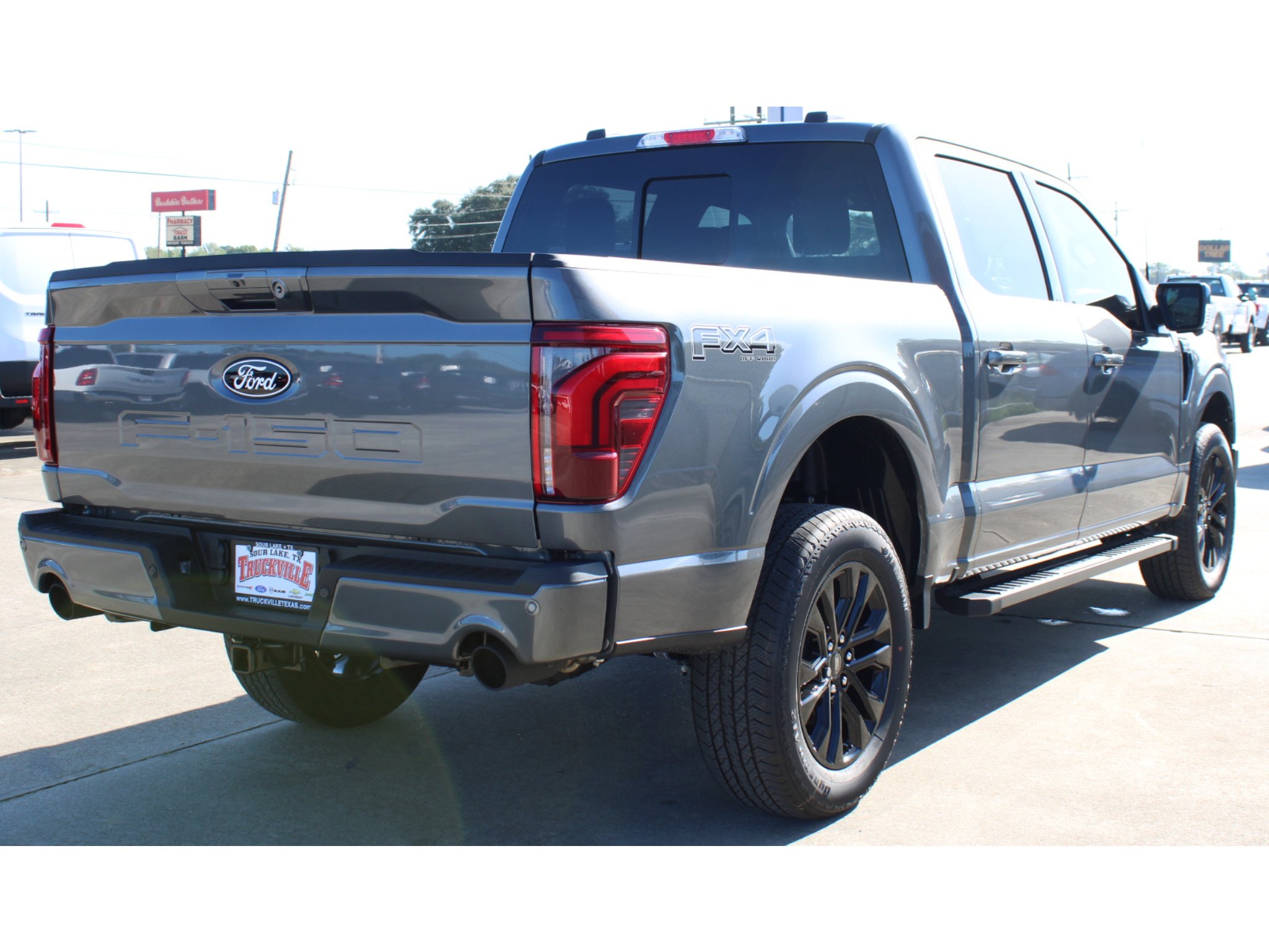 New 2026 Carbonized Gray Metallic Ford LARIAT image 25