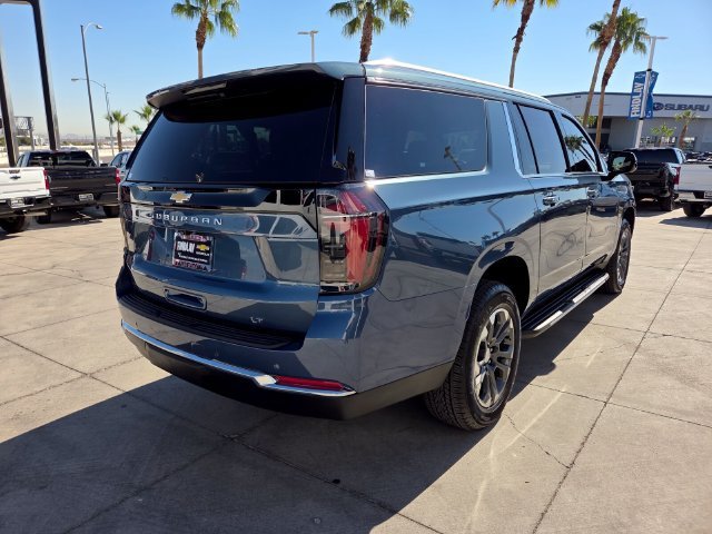 2026 Chevrolet Suburban LT - Photo 6