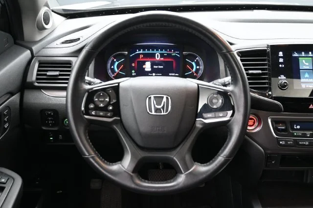 Used 2022 Crystal Black Pearl Honda EX-L image 26