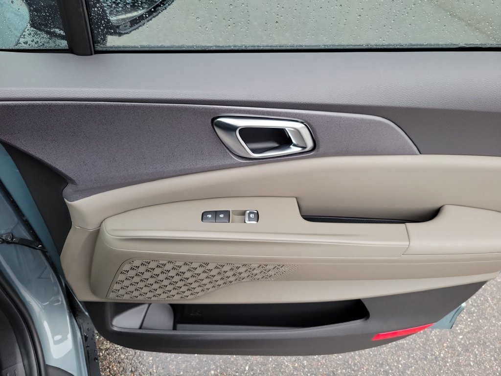 New 2027 Iceberg Green Kia EX image 10