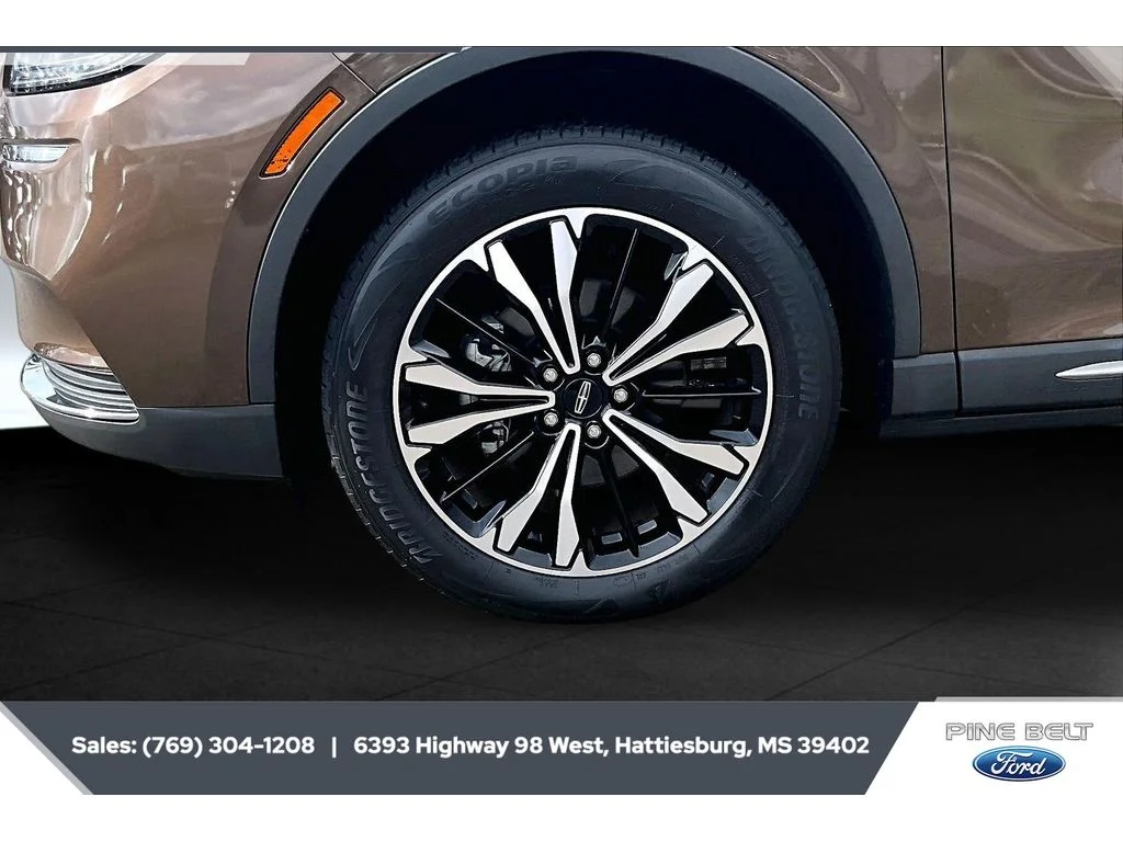 Used 2022 Bronze Smoke Metallic Premium Colorant Lincoln Standard image 8