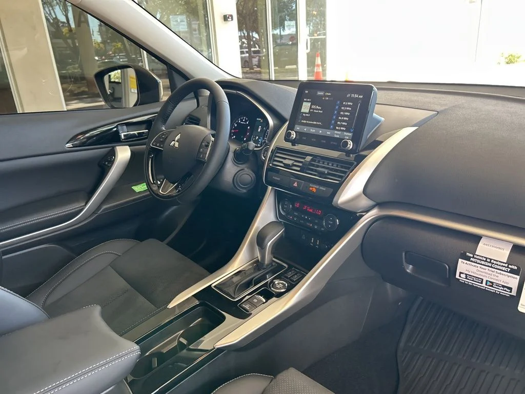 New 2026 Black Mitsubishi SE image 19