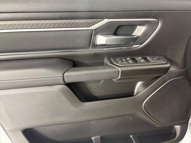 New 2026 Bright White Clear-Coat Exterior Paint RAM BIG HORN image 12