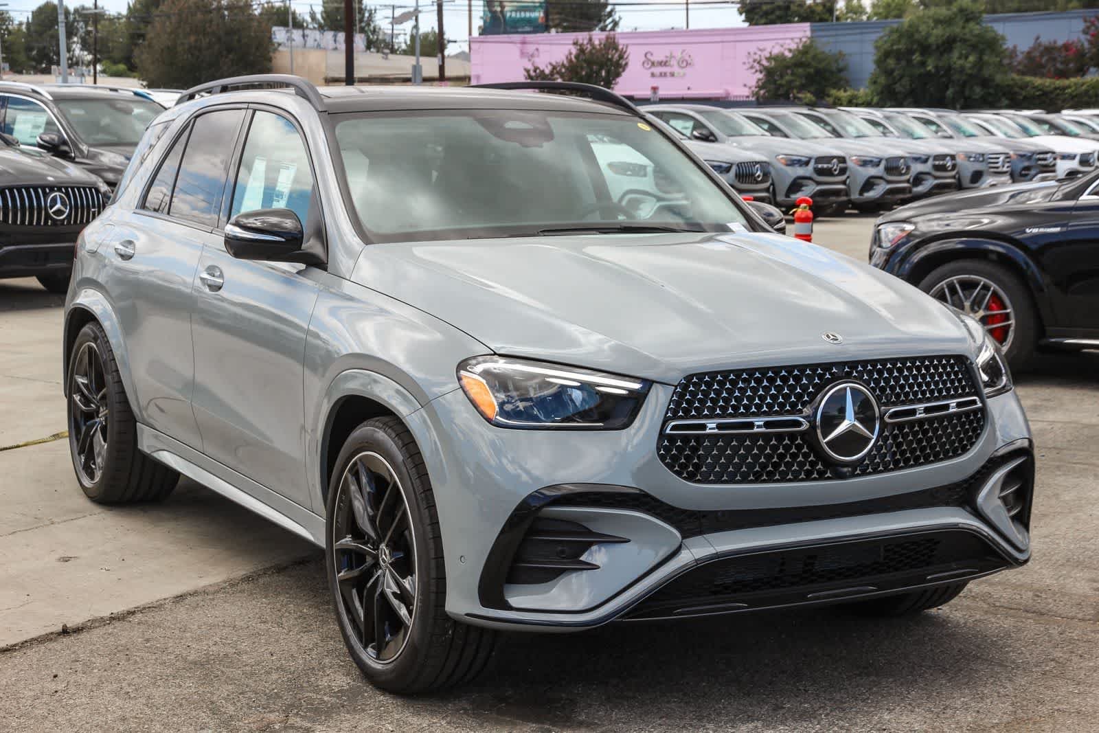 New 2026 MANUFAKTUR Alpine Grey Mercedes-Benz GLE 450 image 3