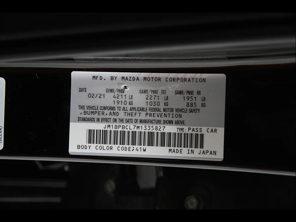 Used 2021 Jet Black Mica Mazda Preferred image 23