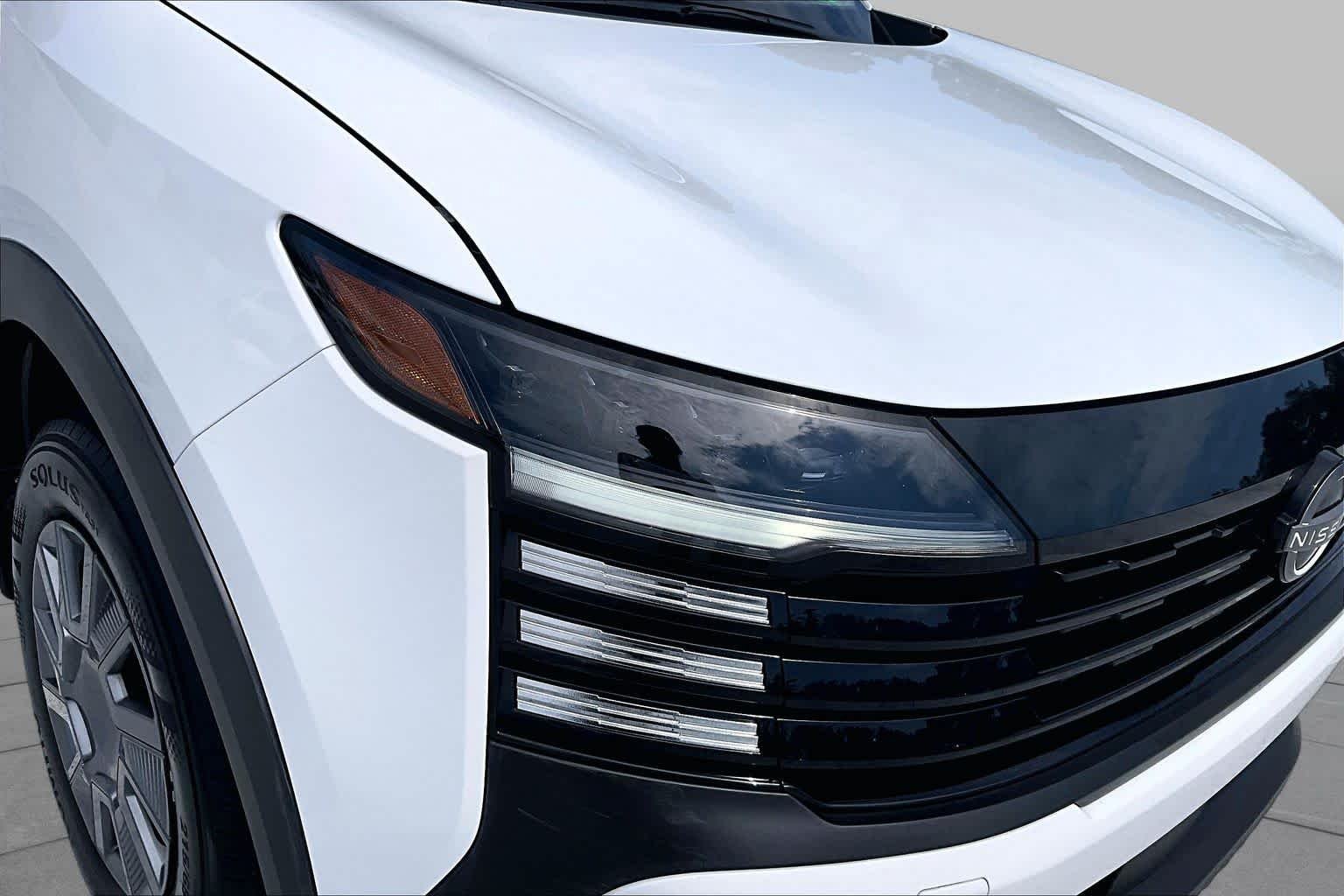Used 2025 Fresh Powder Nissan S image 27