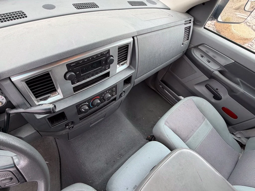Used 2007 Blue Dodge SLT image 24