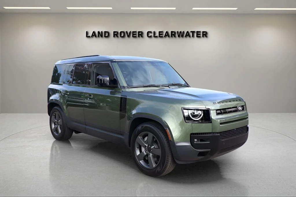 Certified Used 2026 Green Land Rover S image 7