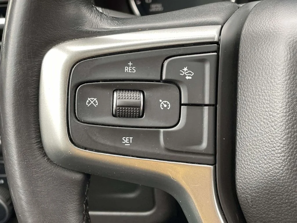 Certified Used 2021 Gray Chevrolet Z71 image 32
