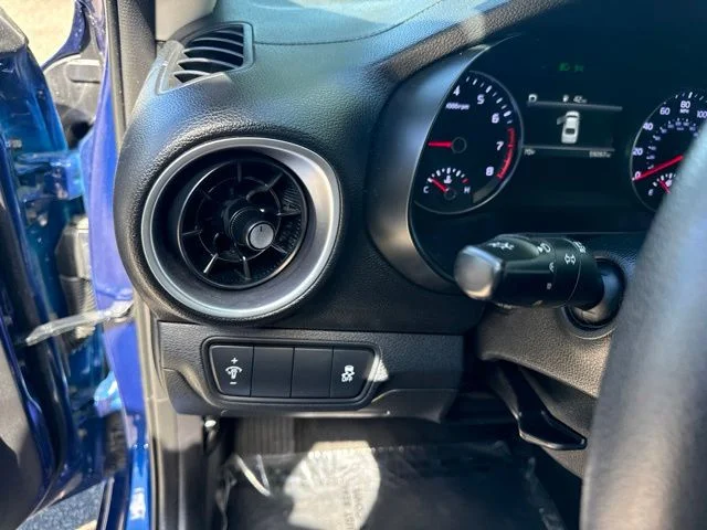 Used 2023 Blue Kia LXS image 20