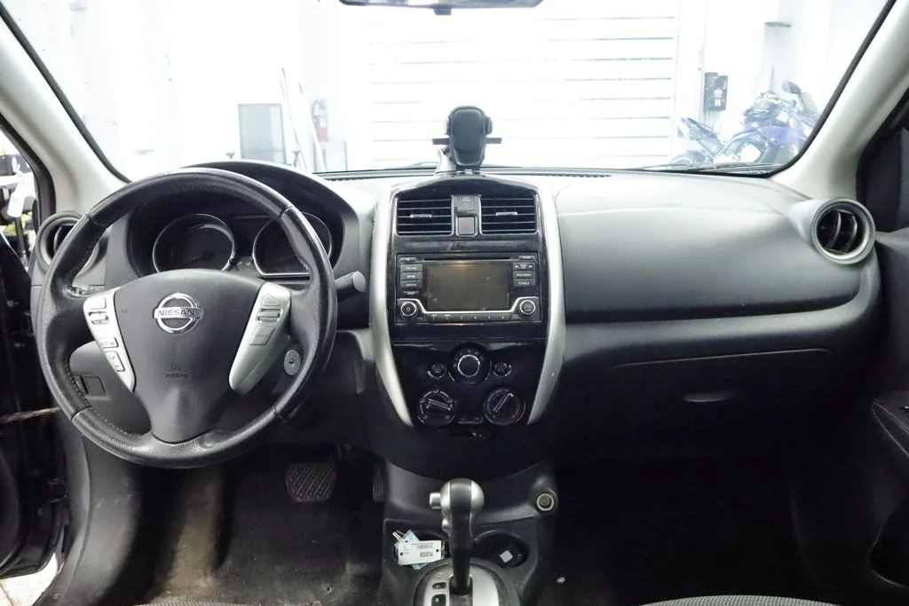 Used 2018 Gray Nissan 1.6 SV image 20